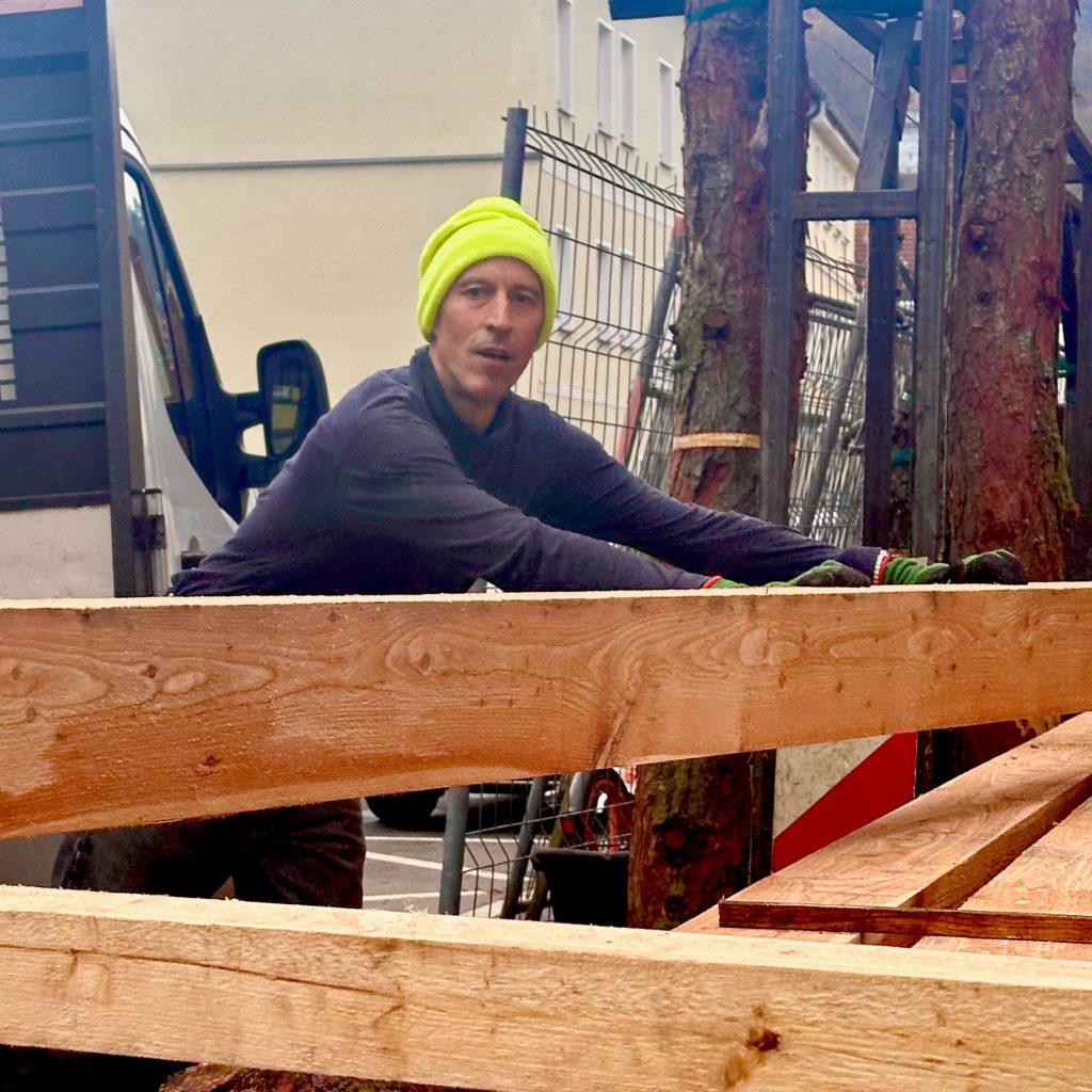 Architekton Ansgar Halbfas understands each element of the building with its full weight and qualities Baumeister Master Builder Ansgar Halbfas aligns his approach to design and build with colleagues like Frank Lloyd Wright and Antoni Gaudi